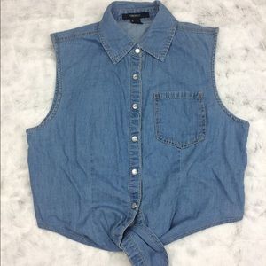 Forever 21 Front Tie Crop Top